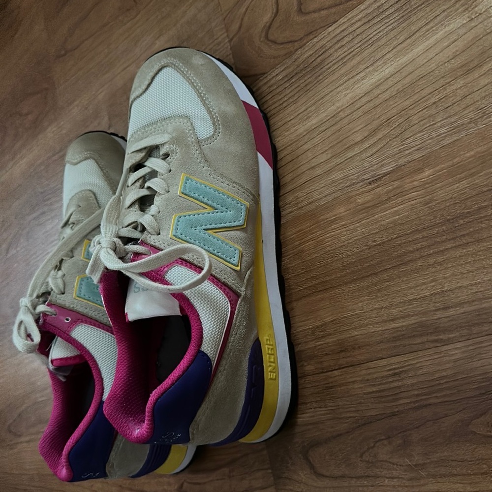 FIGS New Balance 996